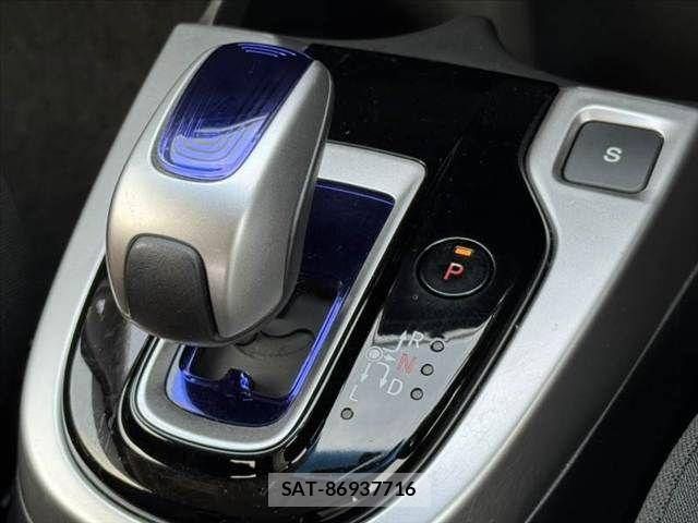 Honda FIT HYBRID 2016-04 7454312-23