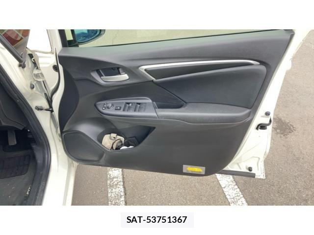 Honda FIT HYBRID 2013-09 7454324-14