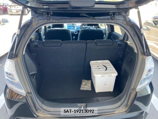 Honda FIT HYBRID 2011-10 7454331-11
