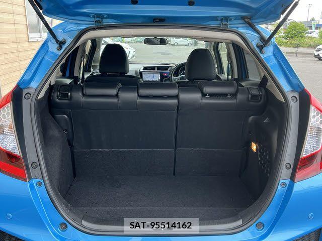 Honda FIT HYBRID 2013-10 7454310-20