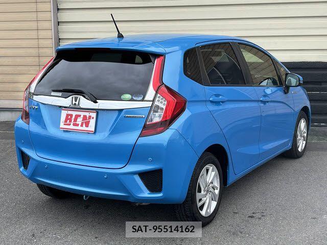 Honda FIT HYBRID 2013-10 7454310-2