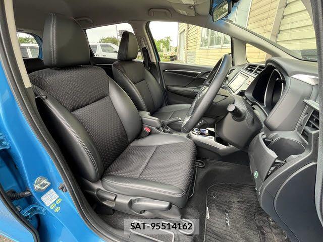 Honda FIT HYBRID 2013-10 7454310-3