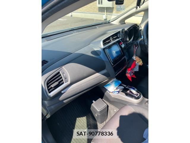 Honda FIT HYBRID 2014-05 7454325-23
