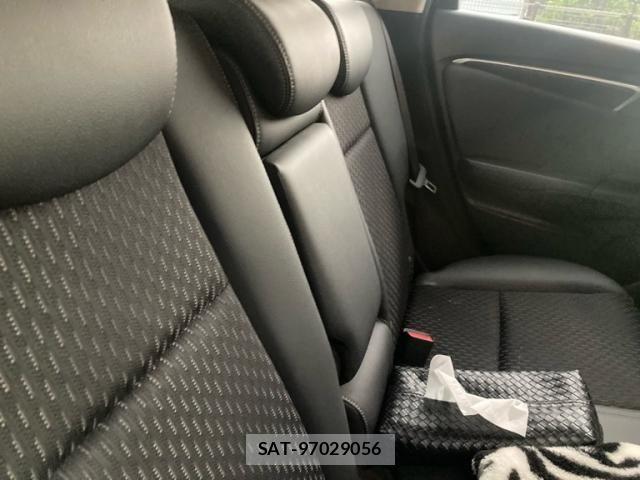Honda FIT HYBRID 2015-10 7454319-13