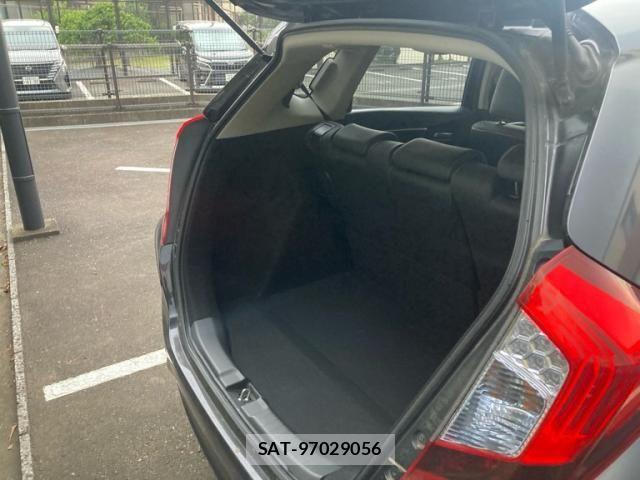 Honda FIT HYBRID 2015-10 7454319-7