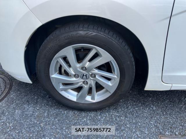 Honda FIT HYBRID 2014-05 7454318-10