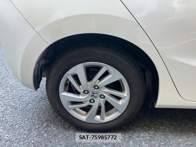 Honda FIT HYBRID 2014-05 7454318-12