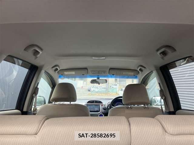 Honda FIT HYBRID 2011-12 7454322-13
