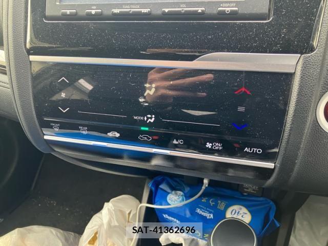Honda FIT HYBRID 2015-07 7454321-14
