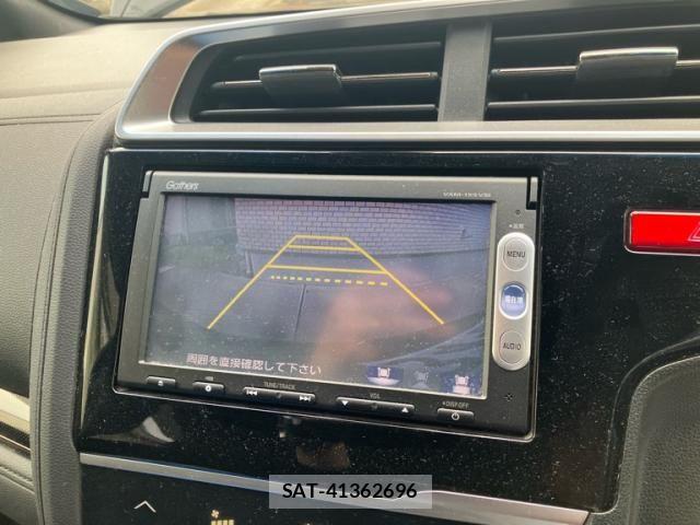 Honda FIT HYBRID 2015-07 7454321-18