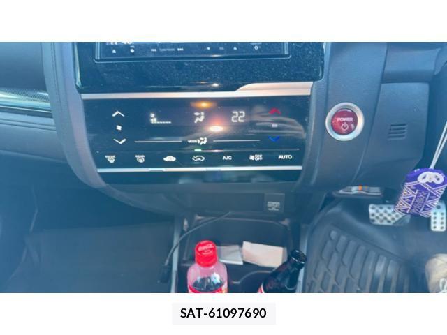 Honda FIT HYBRID 2014-03 7454317-16