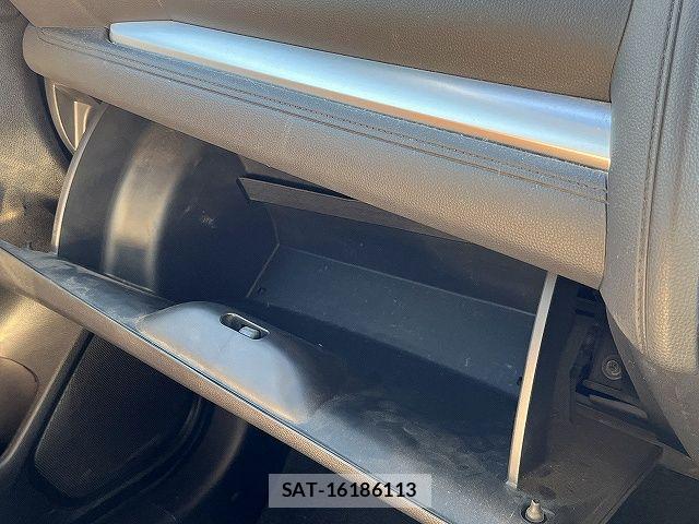 Honda FIT HYBRID 2013-11 7500584-17