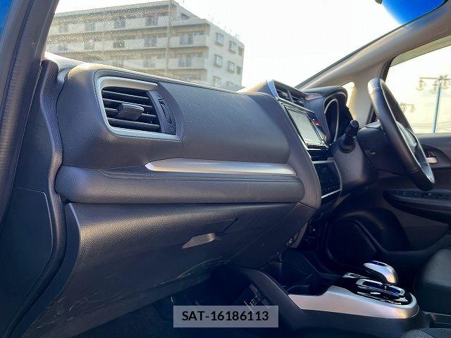 Honda FIT HYBRID 2013-11 7500584-18