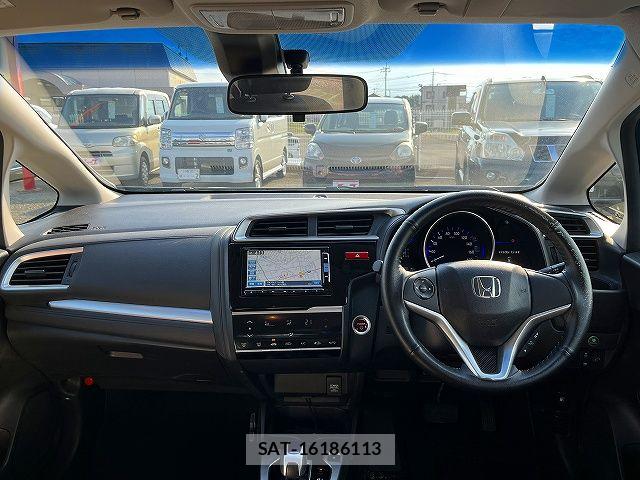 Honda FIT HYBRID 2013-11 7500584-1
