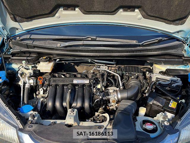 Honda FIT HYBRID 2013-11 7500584-27