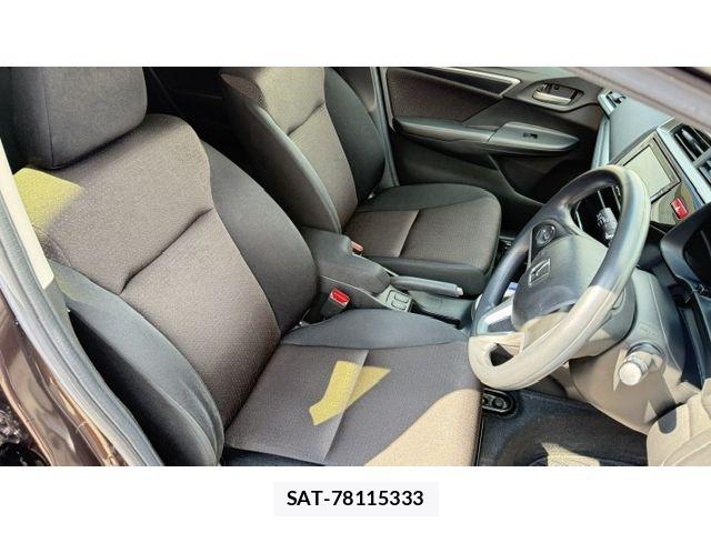 Honda FIT HYBRID 2017-04 7500585-11