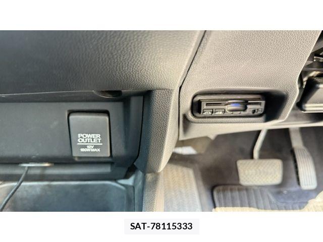 Honda FIT HYBRID 2017-04 7500585-19