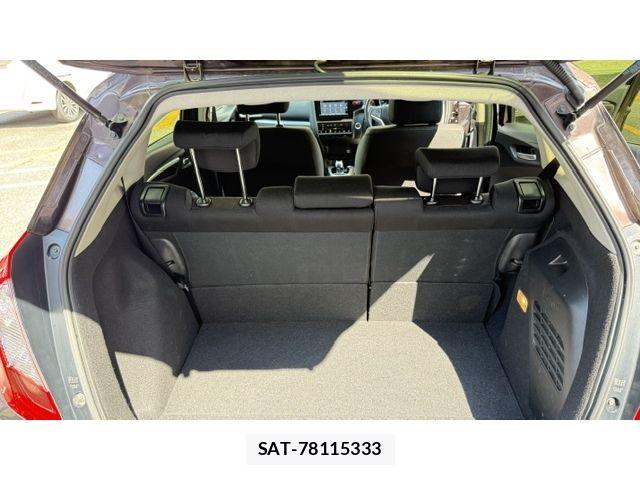 Honda FIT HYBRID 2017-04 7500585-25