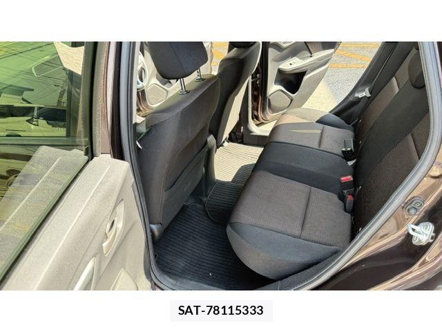 Honda FIT HYBRID 2017-04 7500585-26