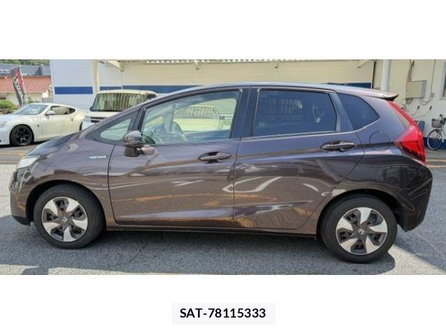 Honda FIT HYBRID 2017-04 7500585-4