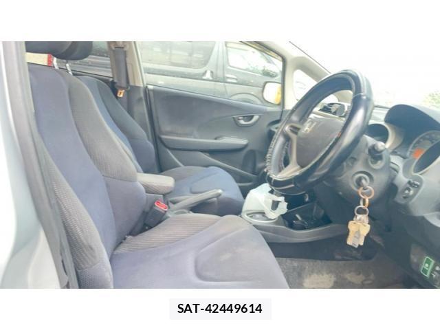 Honda FIT HYBRID 2012-01 7500590-13