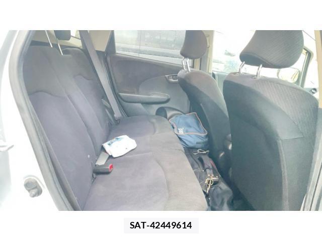 Honda FIT HYBRID 2012-01 7500590-26