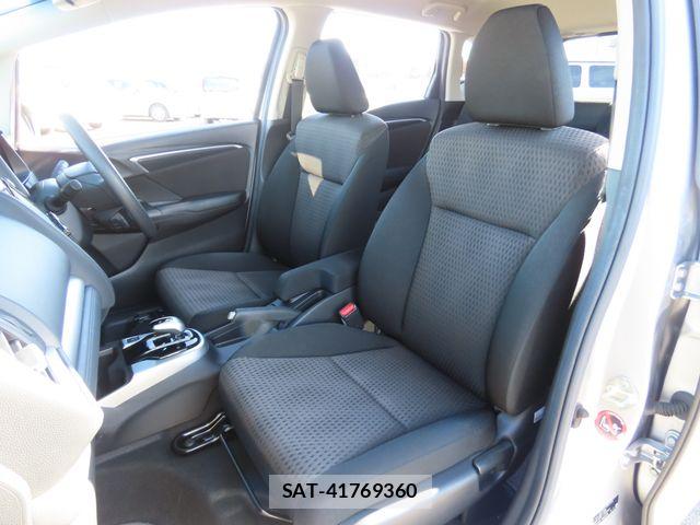 Honda FIT HYBRID 2018-11 7500583-11