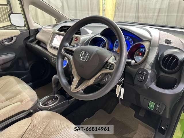 Honda FIT HYBRID 2011-01 7500587-8