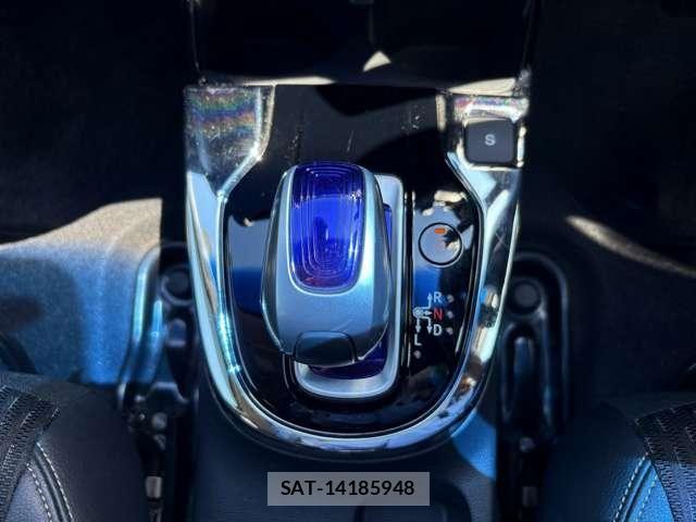 Honda FIT HYBRID 2015-02 7500588-13