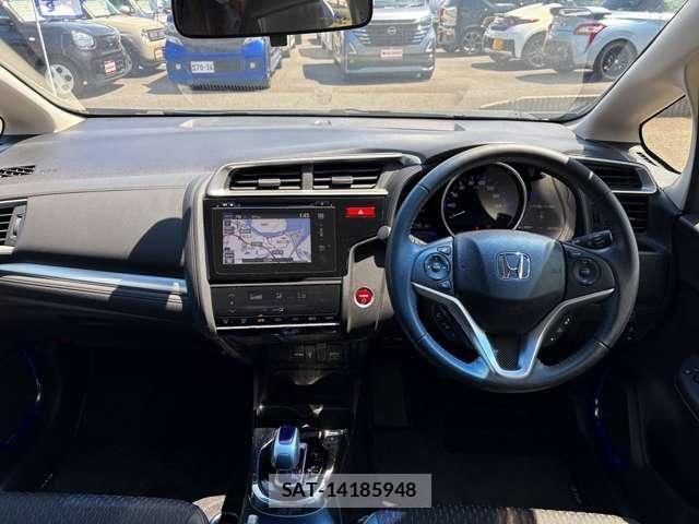 Honda FIT HYBRID 2015-02 7500588-1