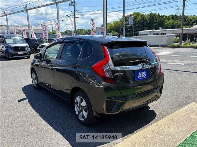 Honda FIT HYBRID 2015-02 7500588-2