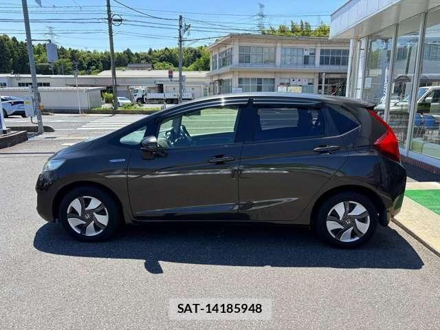 Honda FIT HYBRID 2015-02 7500588-5