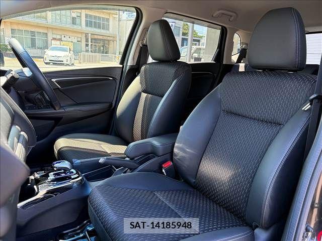 Honda FIT HYBRID 2015-02 7500588-7