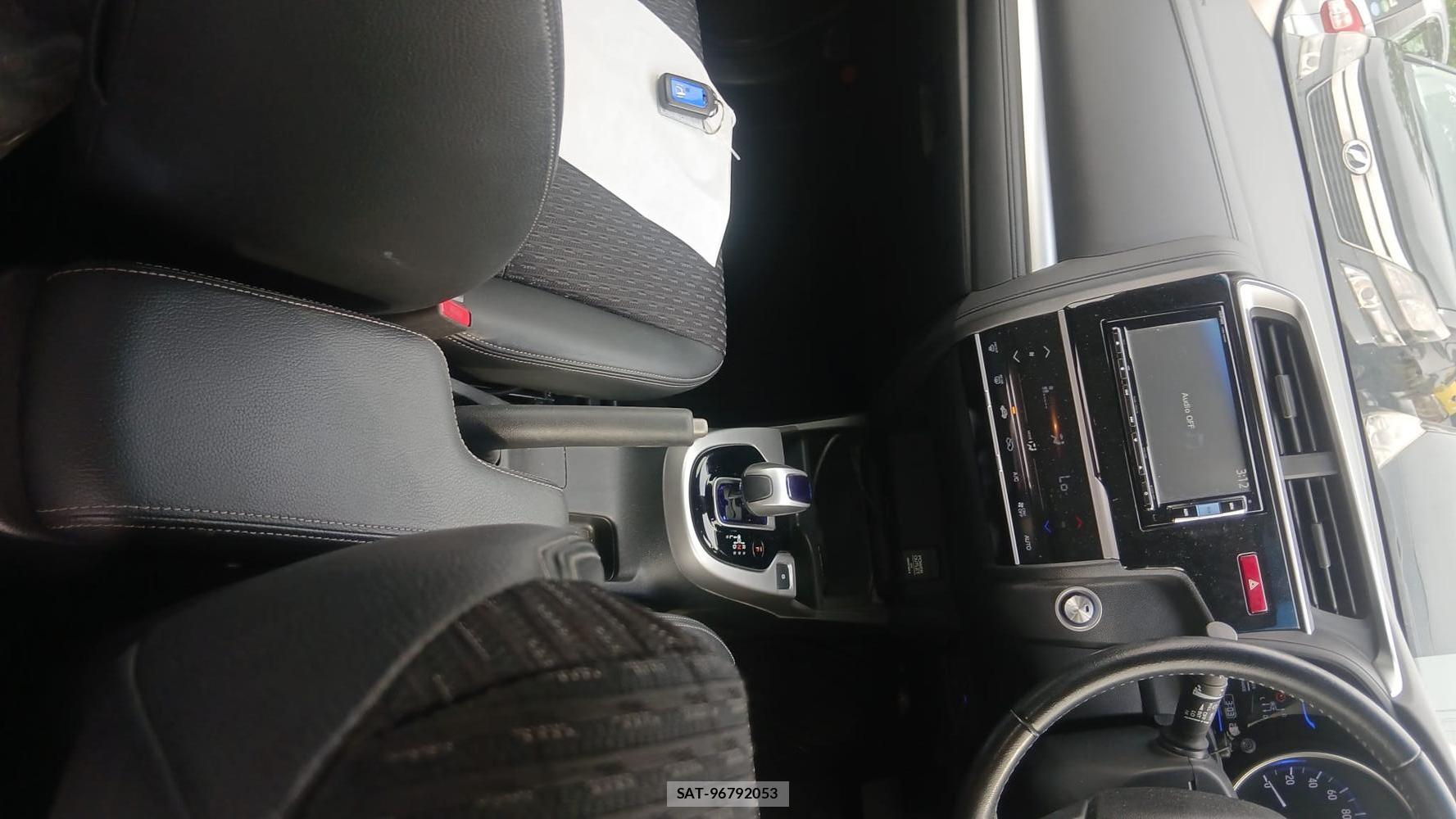 Honda FIT HYBRID 2015 6937245-16