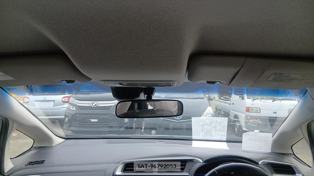 Honda FIT HYBRID 2015 6937245-18