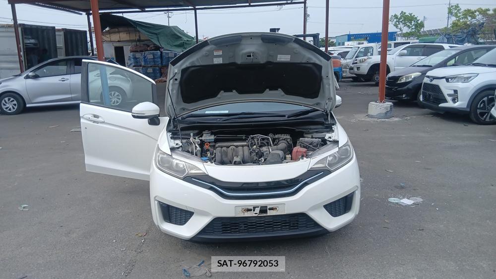 Honda FIT HYBRID 2015 6937245-35