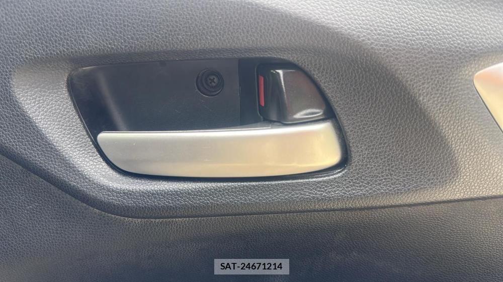 Honda FIT HYBRID 2013 6734643-19