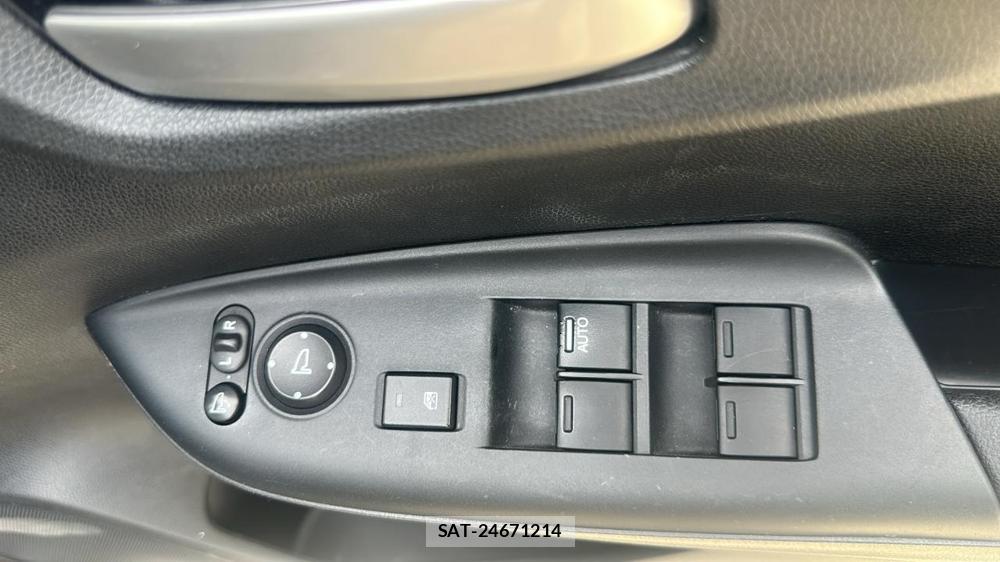 Honda FIT HYBRID 2013 6734643-20