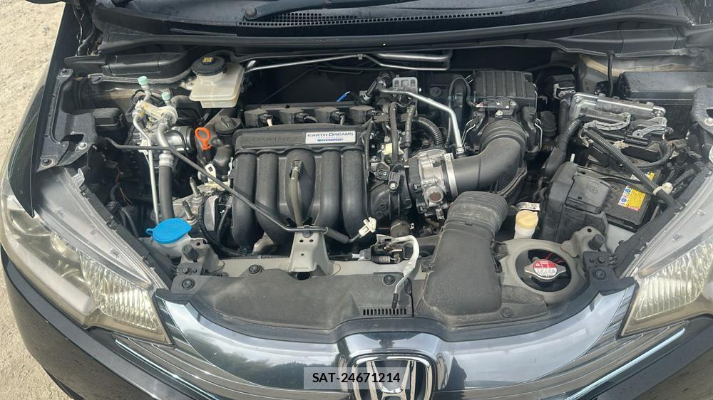 Honda FIT HYBRID 2013 6734643-35