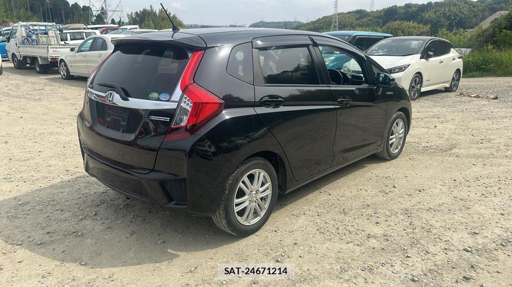 Honda FIT HYBRID 2013 6734643-4