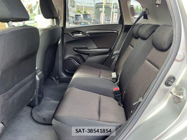 Honda FIT HYBRID 2015-08 7616579-12