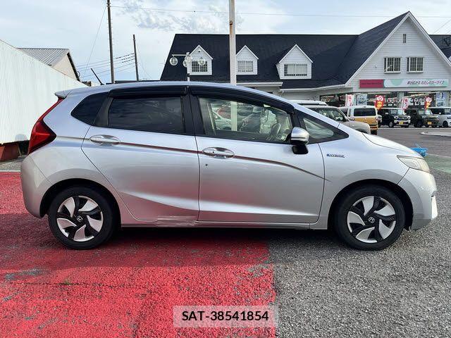 Honda FIT HYBRID 2015-08 7616579-22