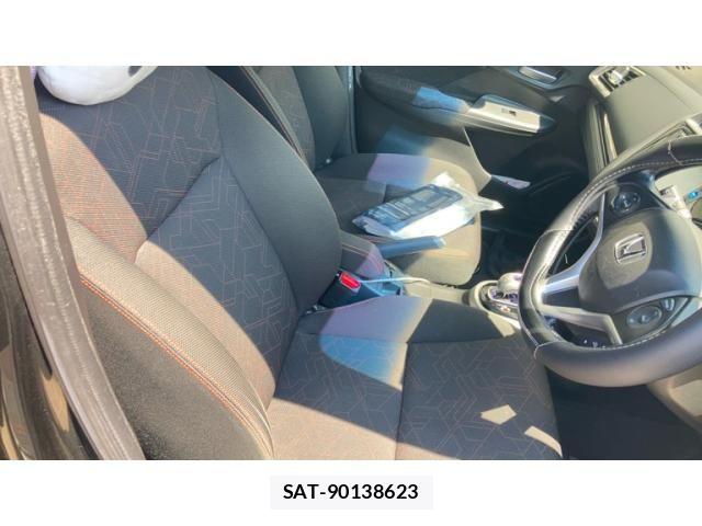 Honda FIT HYBRID 2016-07 7616576-11