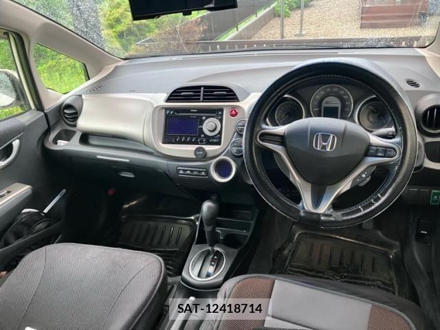Honda FIT HYBRID 2012-03 7616592-11