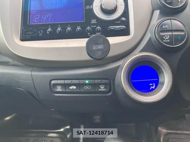 Honda FIT HYBRID 2012-03 7616592-17