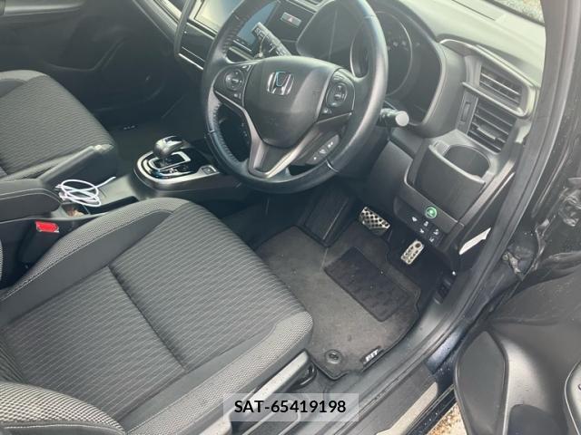 Honda FIT HYBRID 2018-01 7616567-15