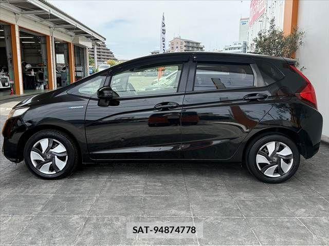 Honda FIT HYBRID 2013-10 7616588-11