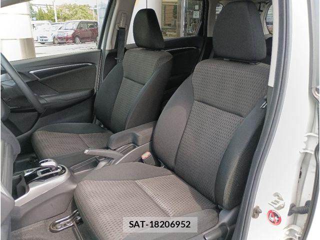 Honda FIT HYBRID 2019-08 7616573-9
