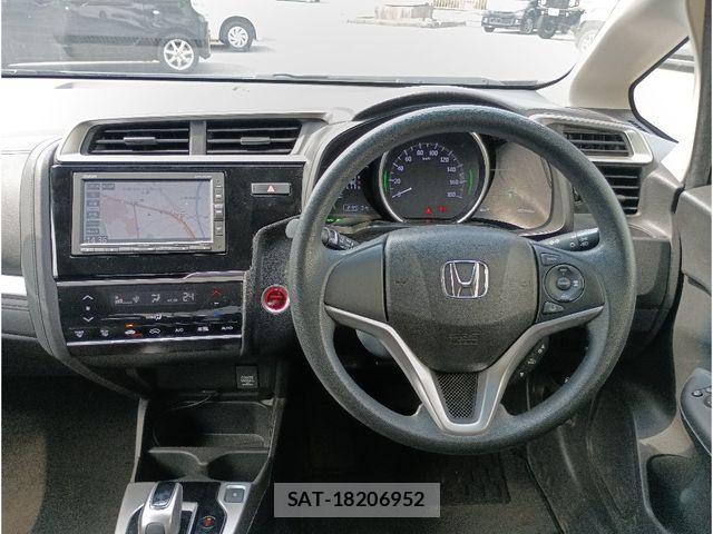 Honda FIT HYBRID 2019-08 7616573-11