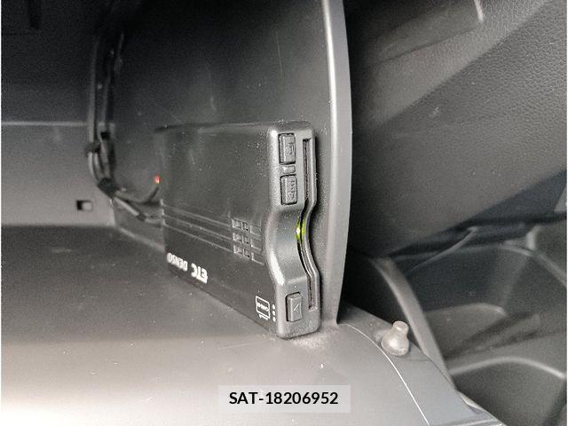 Honda FIT HYBRID 2019-08 7616573-12